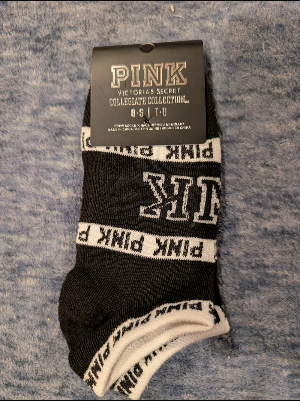 PINK Victoria's Secret 32D Light Green Padded Bra And NWT Socks